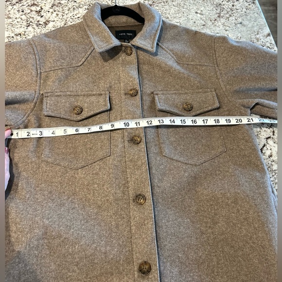 Women’s Love Tree shacket large - Picture 5 of 8